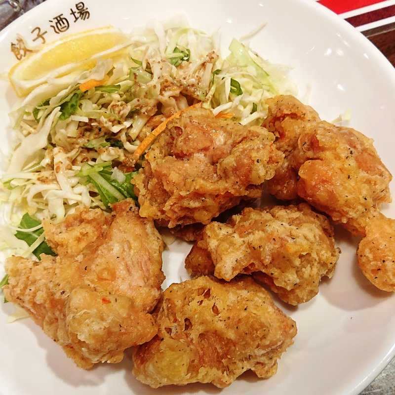 若鶏の唐揚げ(餃子酒場 大井町店)