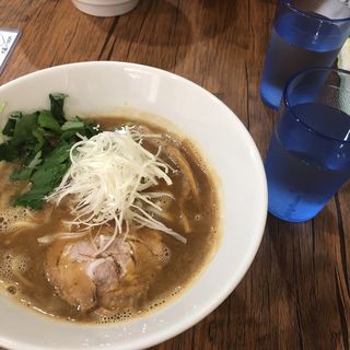 谷町四丁目駅周辺で食べられる白湯ラーメン人気2選 Sarah サラ