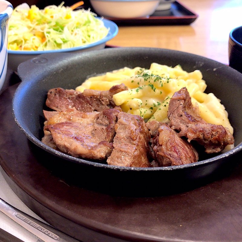 牛リブロースのカットステーキ定食(松屋 山形駅前店 )