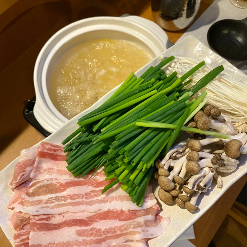 ゲゲゲのぶた鍋(寿司居酒屋 ゲゲゲの三丁目)