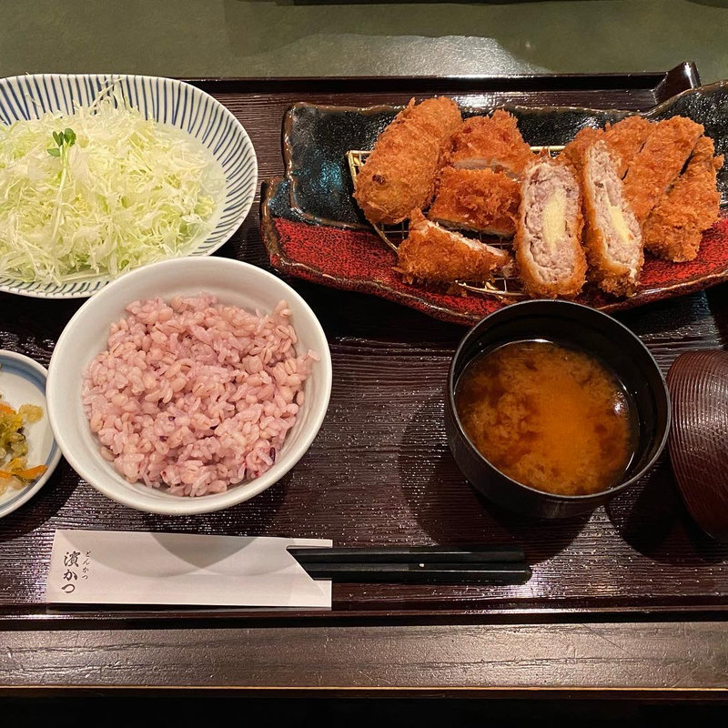 バラエティかつ定食(とんかつ浜勝 新南陽永源山店 （はまかつ）)