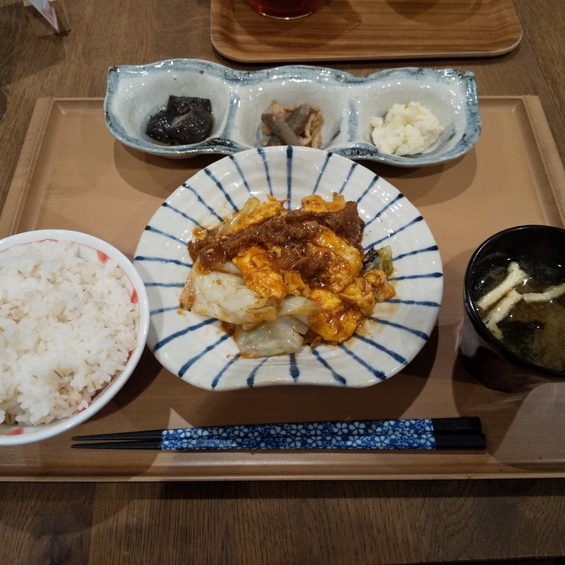 牛カルビのキャベツ炒め(せわのわ健康食堂)