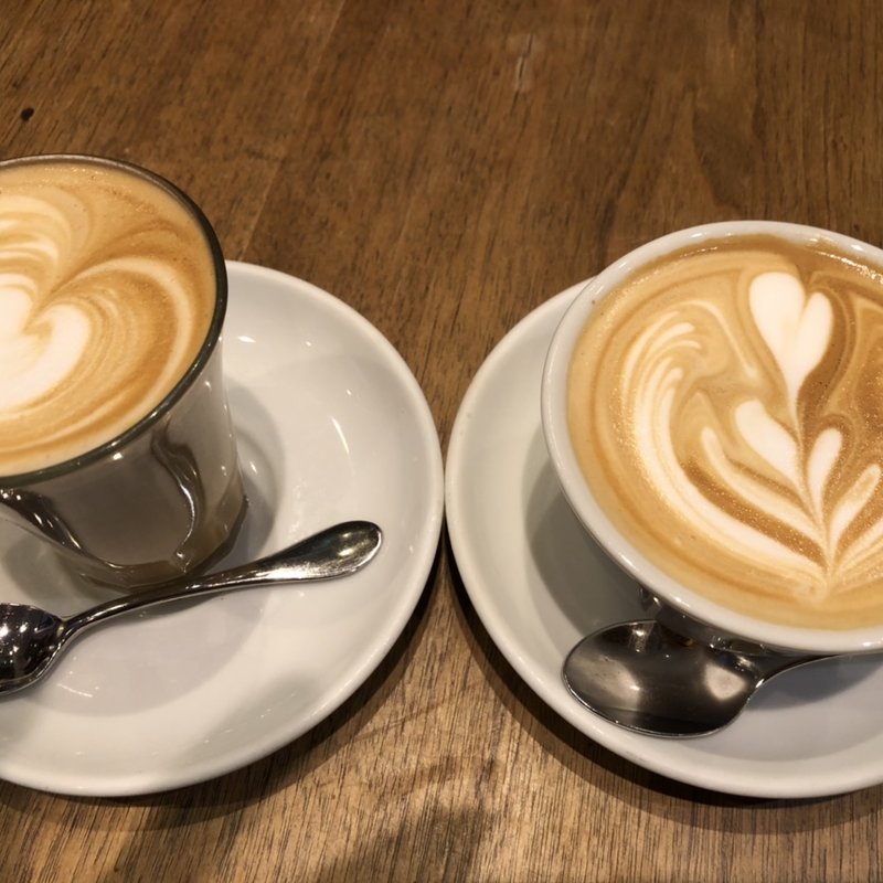 フラットホワイト L(Paul Bassett 新宿)