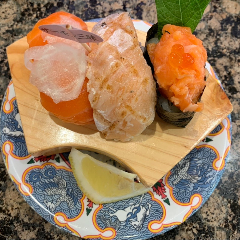 サーモン三昧(回転すし北海道 皆生店 )