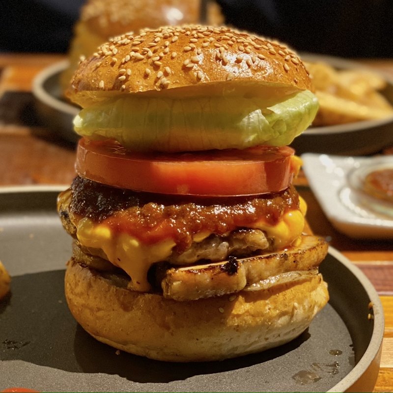 ベーコンチーズバーガー(マルハチバーガースタンド)