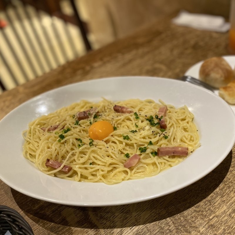 厚切りベーコンのカルボナーラ 鎌倉風（大盛り）(鎌倉パスタ 京都桂店 （カマクラパスタ）)