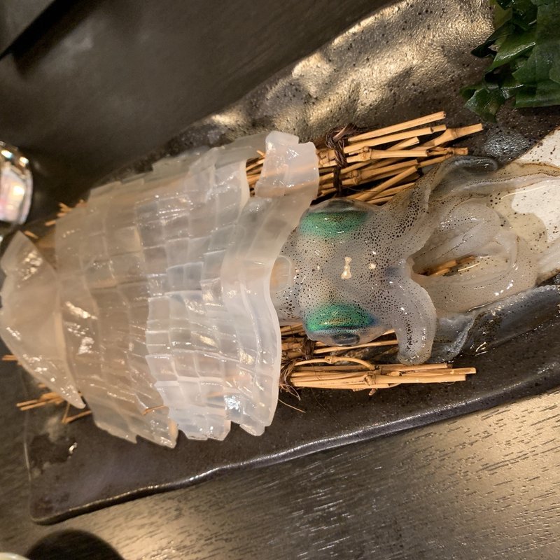 イカの活き造り(遊食亭)