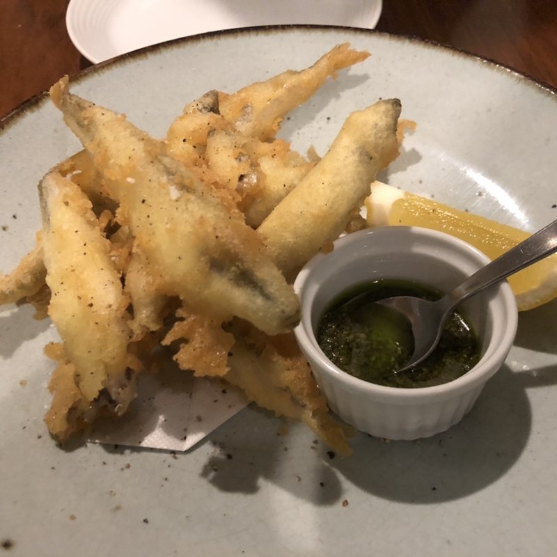 ワカサギのフリット(ビストロ ラ テラコッタ)