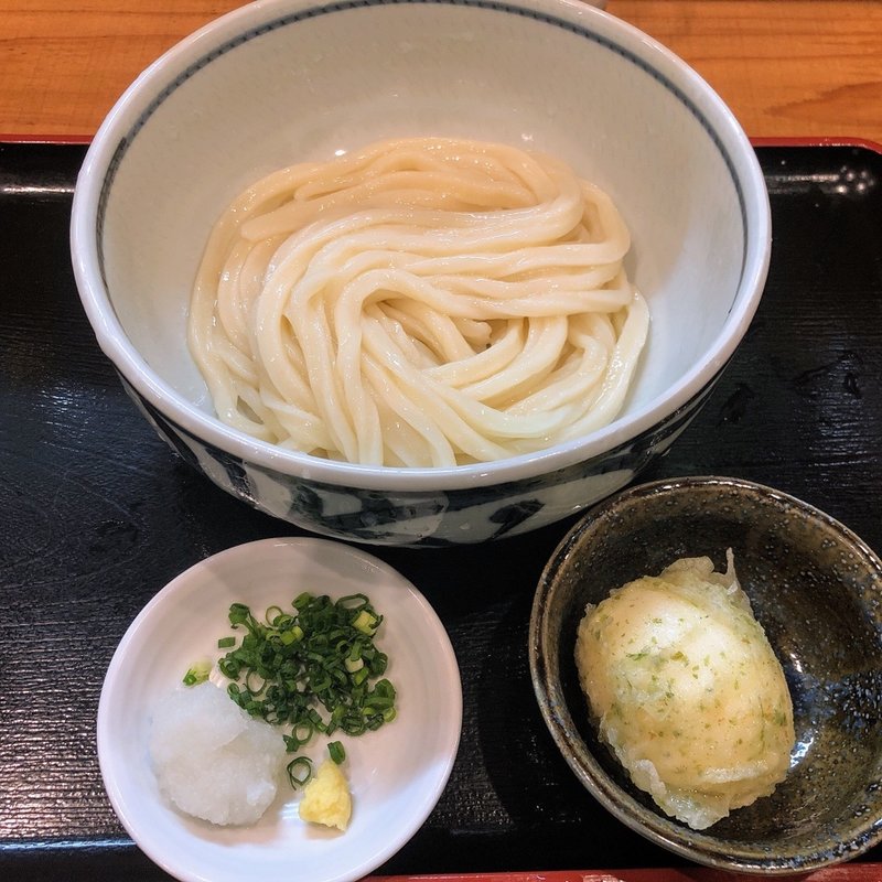 生醤油うどん（玉子天トッピング）(うどん処 重己)