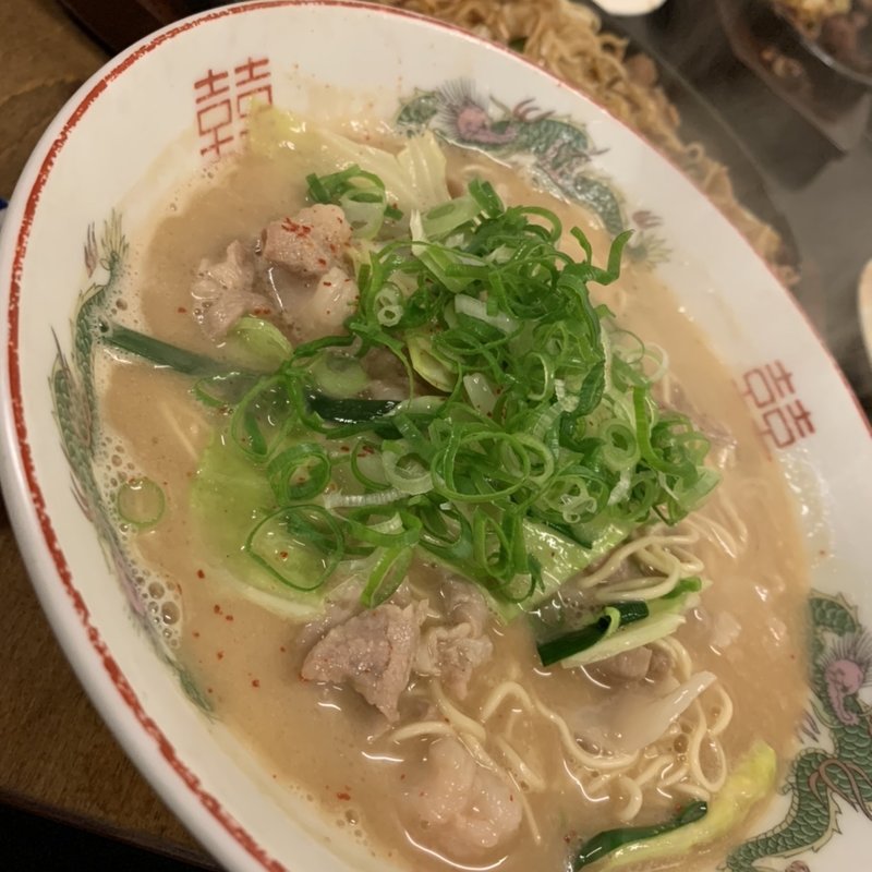 もつラーメン(ケンゾーカフェ （KENZOｃａｆｅ）)