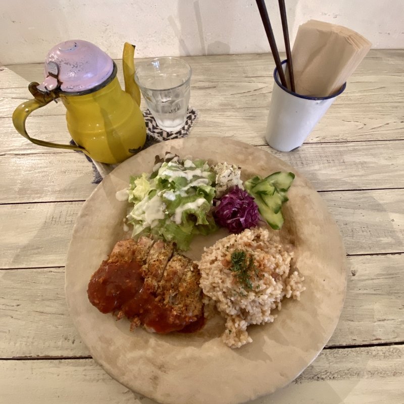 (ロギ （Roguii）)