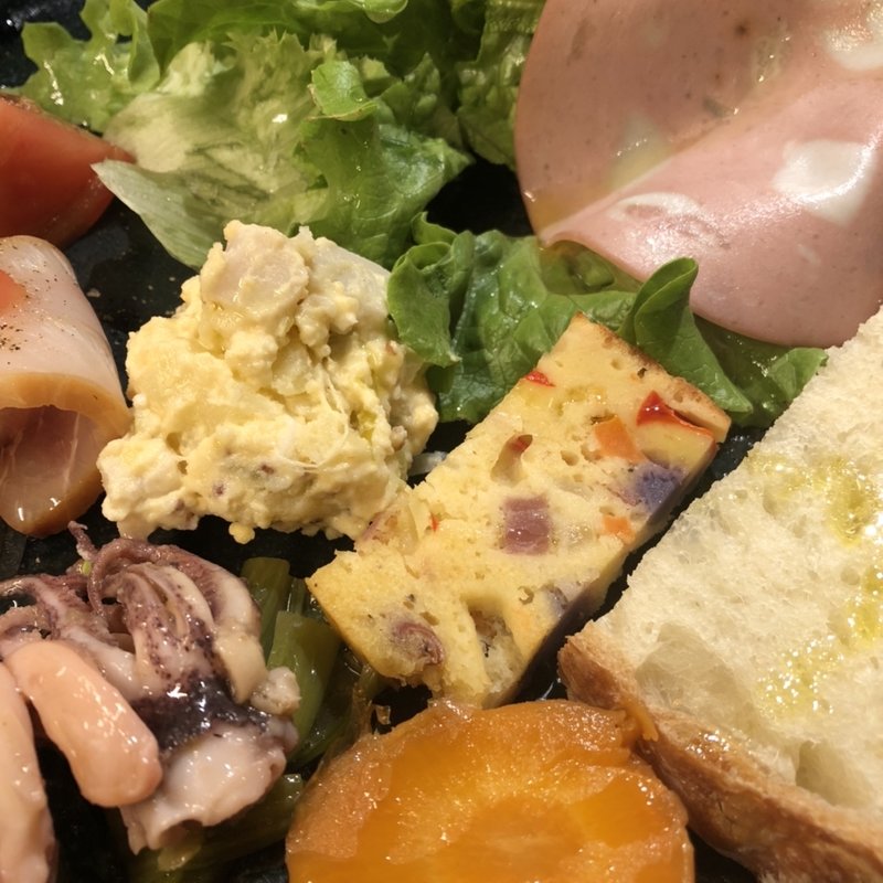 前菜8種盛り合わせ(Elmo)