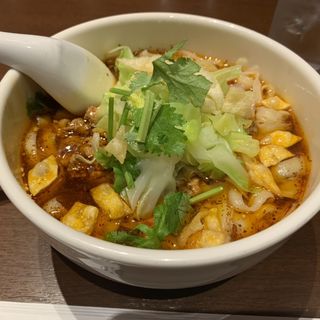 サンラー刀削麺(刀削麺・火鍋・西安料理 XI’AN(シーアン)新宿エステックビル店)