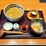 海鮮・蕎麦定食(なるみ乃 春日店)