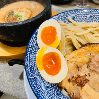 つけ麺(下品なぐらいダシのうまいラーメン屋)