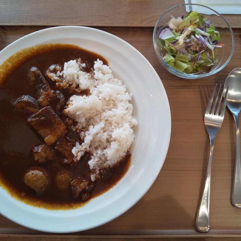 手仕込みビーフカレー(せわのわ健康食堂)