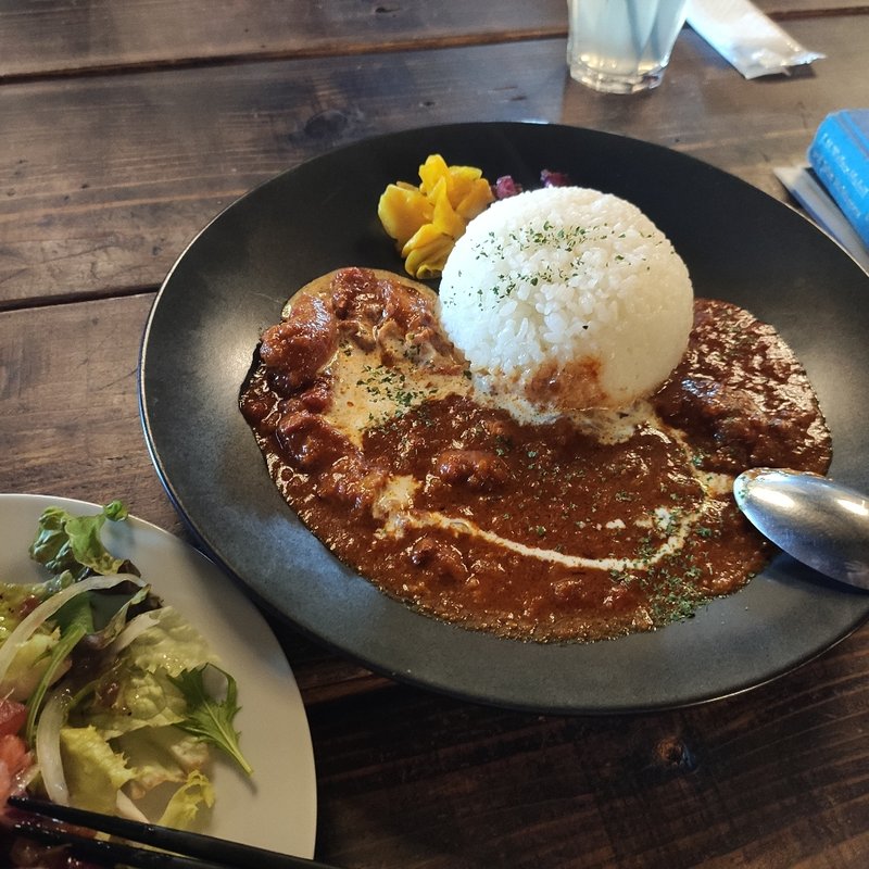 気まぐれカレー(THE HIDEAWAY FACTORY 草津栗東)