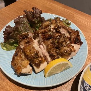 ジャークチキン(大衆酒場カラカゼ)