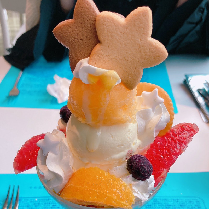 獅子座(パフェテラス ミルキーウェイ)