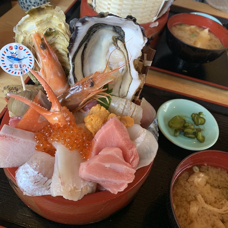 特選海鮮丼(お食事酒処和 )