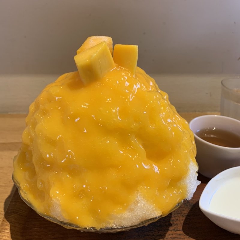 マンゴー×ヨーグルト(カフェ クノップゥ)