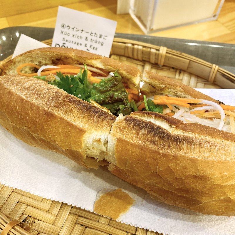 バインミーウィンナーとたまご(バインミーウィン)