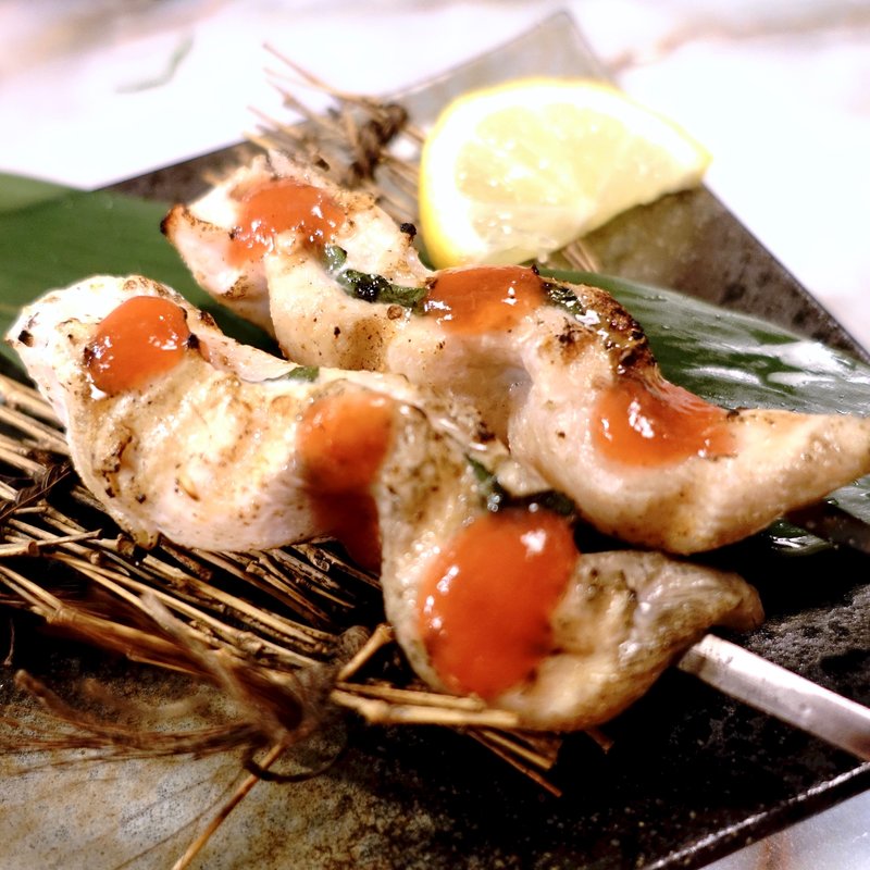 焼き鳥の梅肉焼（2本）(土佐備長炭焼とり 龍馬家)