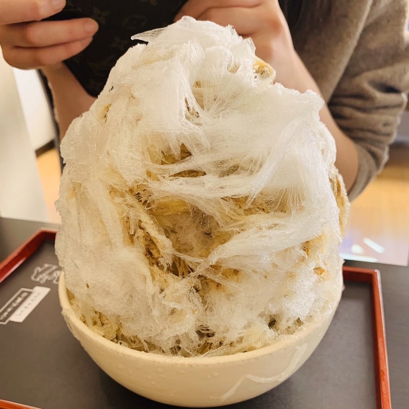 ほうじ茶ラテ(三日月氷菓店 )