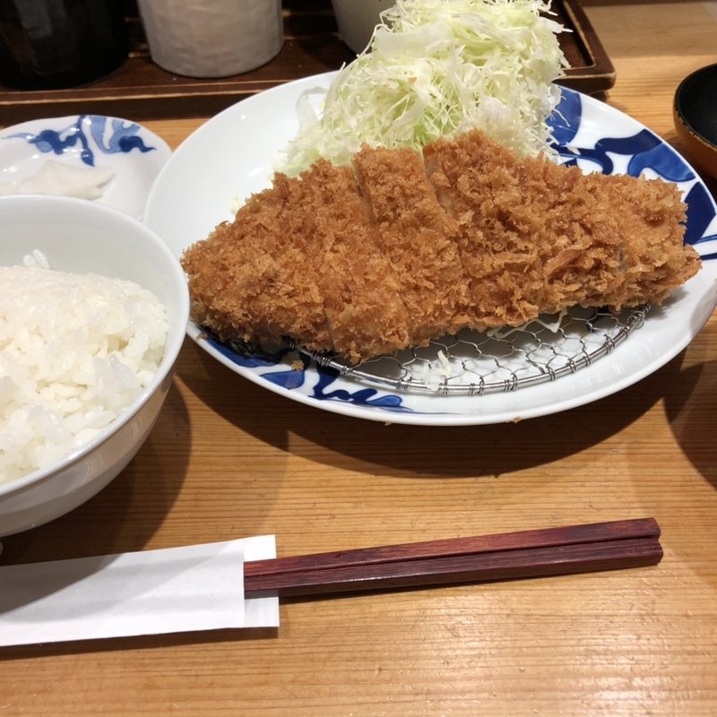ロースカツ定食(とんかつ寿々木)