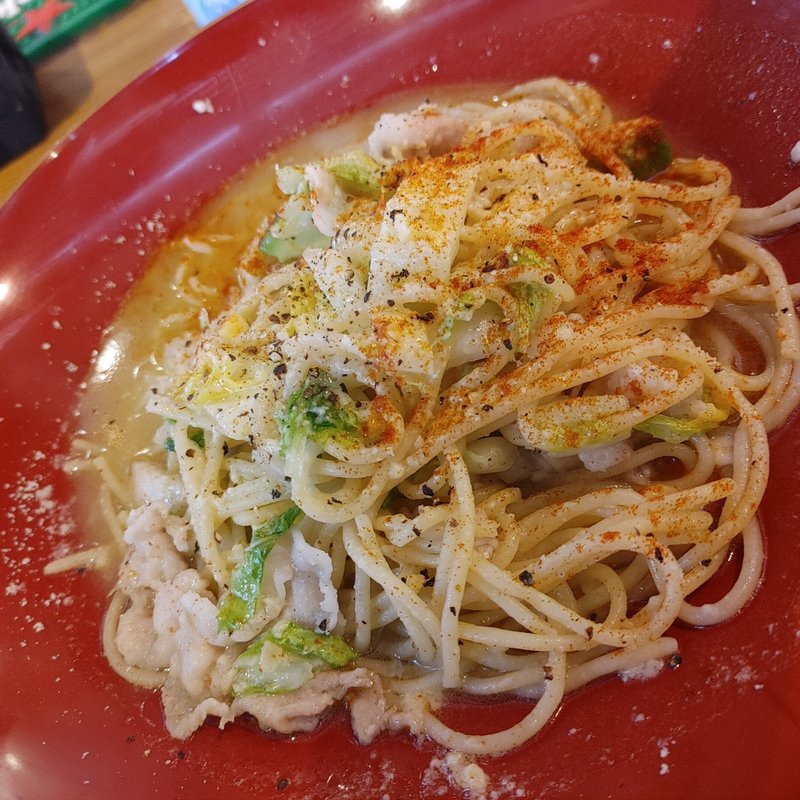 赤豚と白菜、アボカドのパスタ(カブト （KABUTO）)