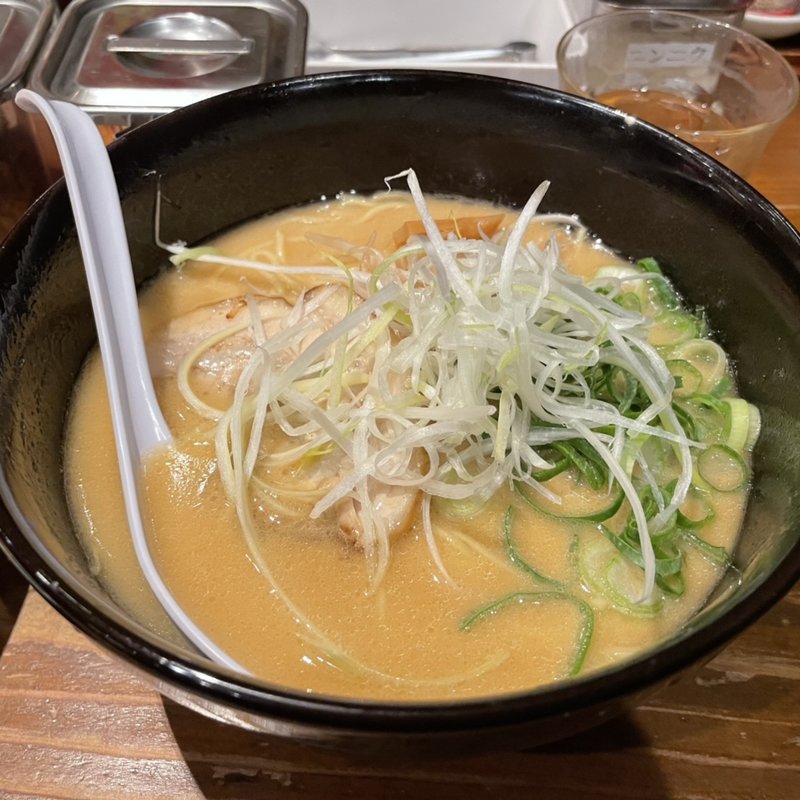 味噌豚骨ラーメン(博多ラーメン　龍ノ髭　 宇都宮店 )