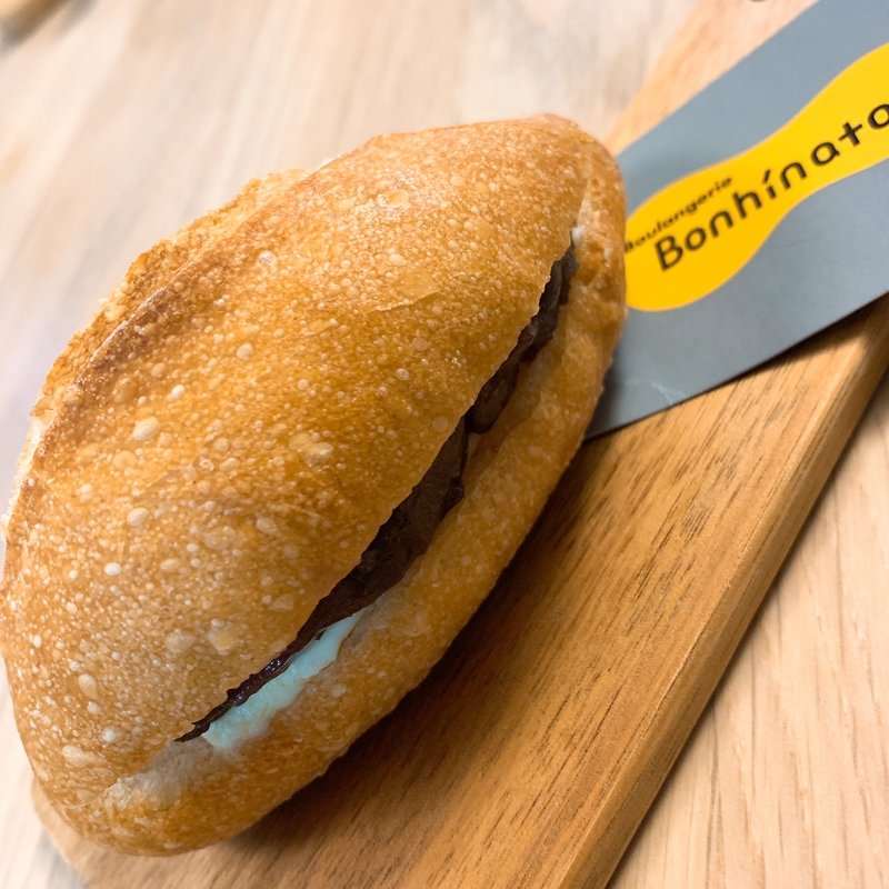 餡バター(Boulangerie Bonhinata)