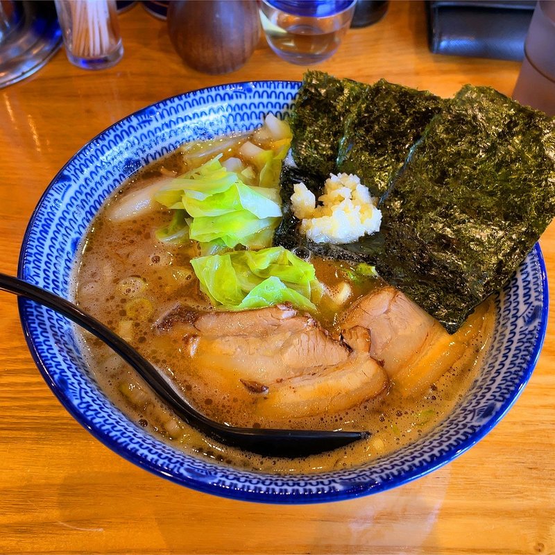 豚骨醤油ラーメン(麺やまだ)