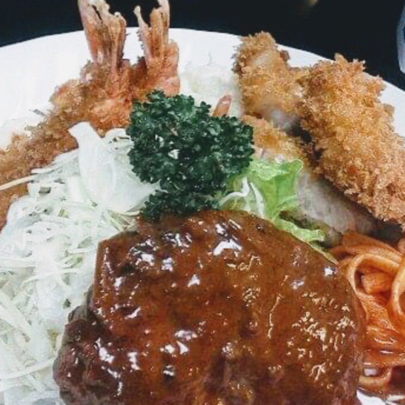 盛合せ（かつハンバーグ小海老フライ）(ぱいち )