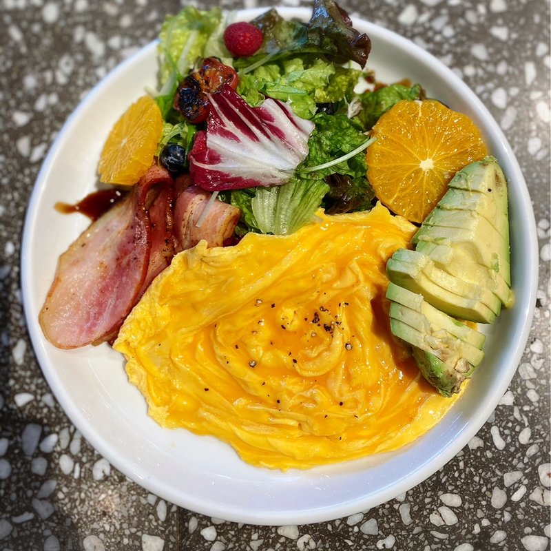 アボカドオムレツ(koe　lobby)