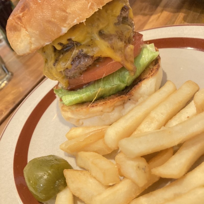 DOUBLE DICK CHEESE BURGER(マクレーン オールドファッション ダイナー)