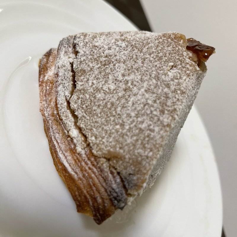 カシスモンブラン(Moulins et Cafe goût（ムーラン エ カフェ グゥ）)