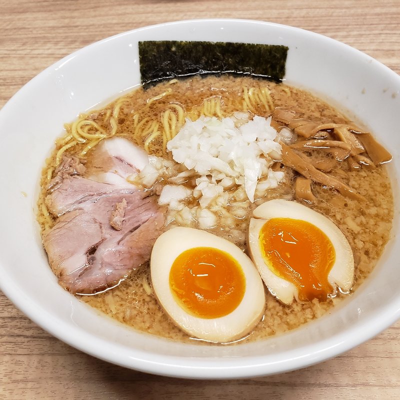 こってり醤油らーめん(びんびん亭)