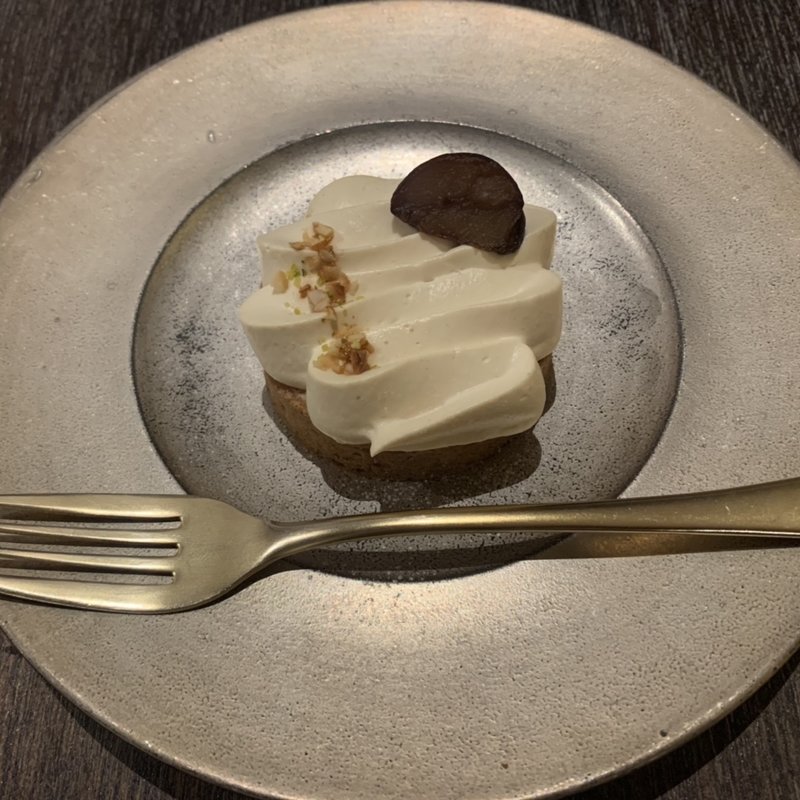 栗のタルト(from afar)