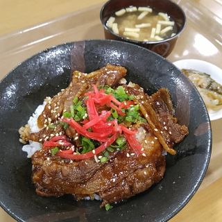 イベリコ豚丼(陸奥屋 （ミチノクヤ）)