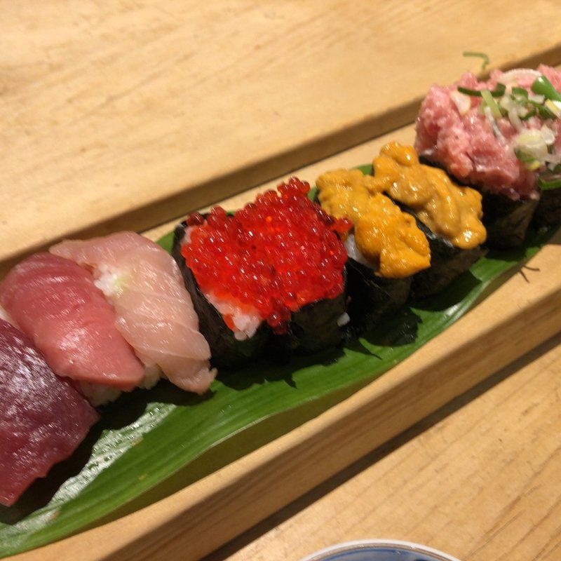 高級寿司食べ放題(ぎんざまぐろや )