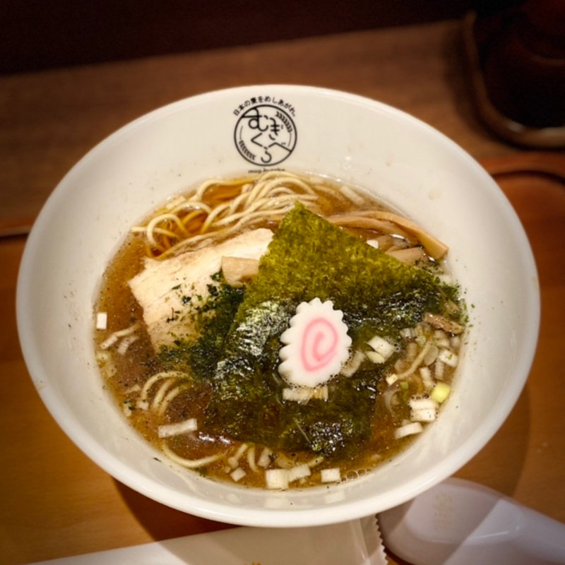 黒黒黒 煮干し中華そば(むぎくらべ)