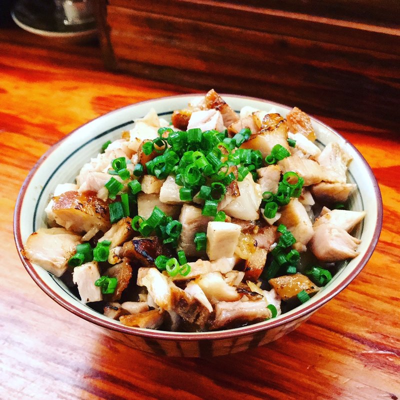 炙り肉飯(純手打ち 麺と未来)