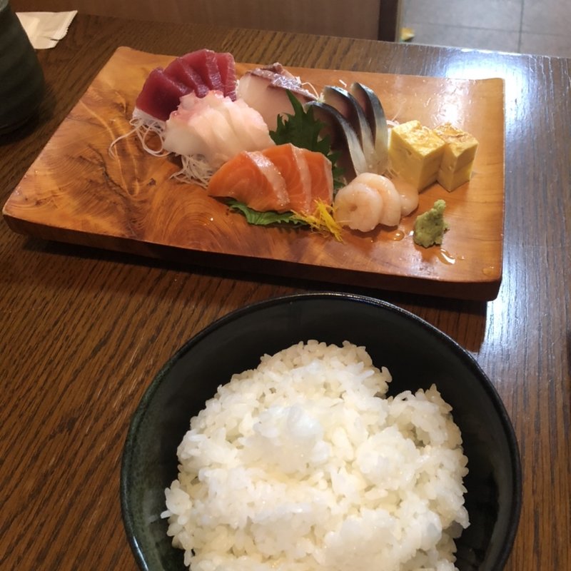 刺身定食(お食事処 石 （せき）)