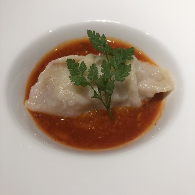 上海蟹の水餃子　蟹みそチリソース(エピセ 西麻布)