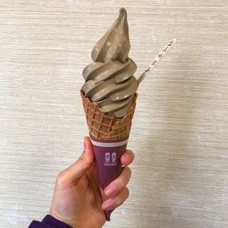 ほうじ茶ソフトクリーム(静岡長峰製茶 横浜南支店)