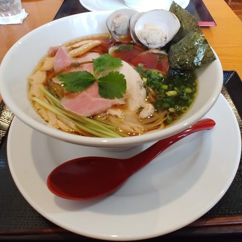特製はまぐり醤油ラーメン(麺SAMURAI 桃太郎)