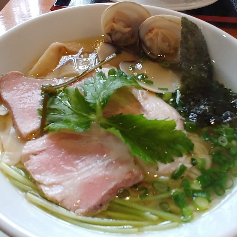 特製はまぐり塩ラーメン(麺SAMURAI 桃太郎)