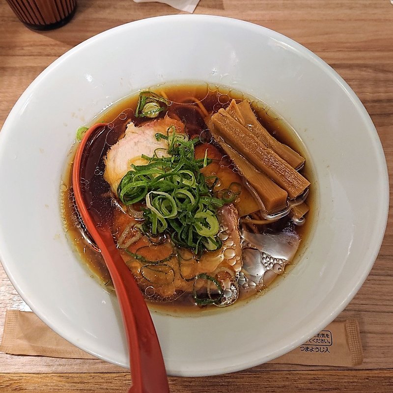 淡麗醤油ラーメン(ソラノイロNIPPON)