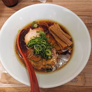 淡麗醤油ラーメン(ソラノイロ ニッポン （ソラノイロ NIPPON）)